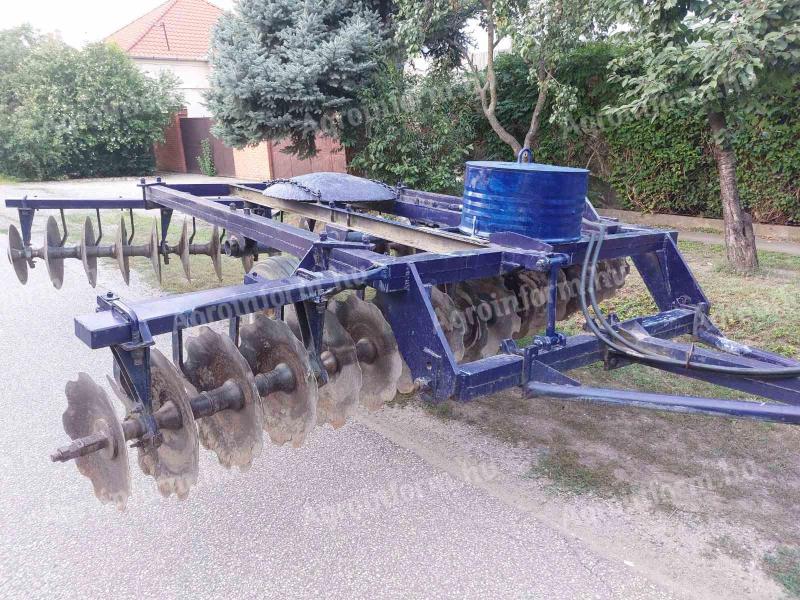 V tárcsa, középnehéz