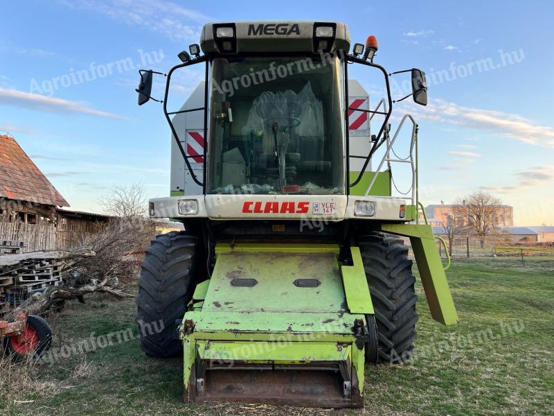 Claas Mega 360 kombájn