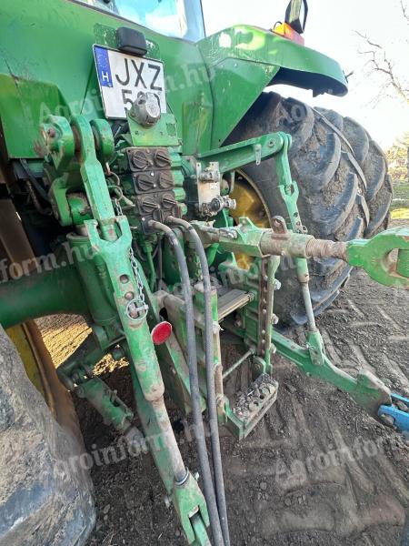 Eladó John deere 8200