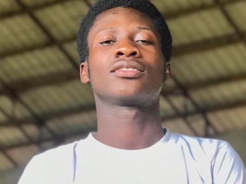 Elkötelezett mezőgazdasági önkéntes munkát keres Elkötelezett mezőgazdasági önkéntes munkát keres