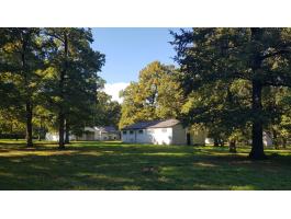 50-100 éves tölgyfás 80.000 m2 építési telek