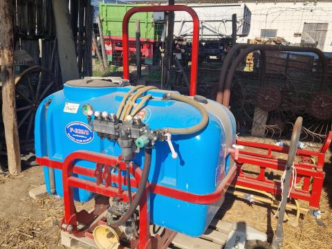 600 literes Biardzki P329/3 permetező eladó 600 literes Biardzki P329/3 permetező eladó