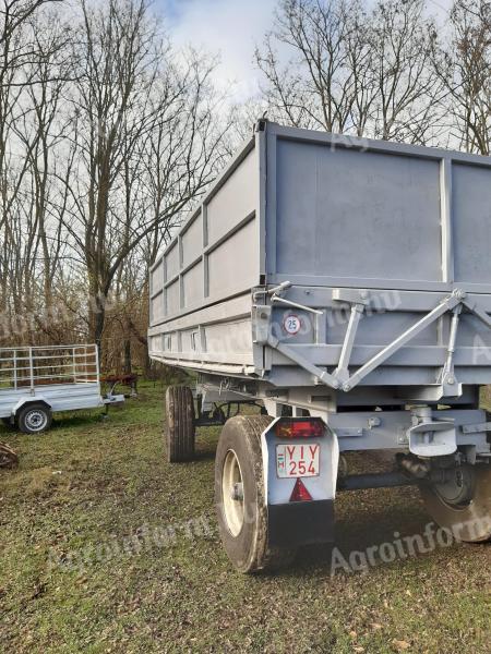 Jó állapotú billenős pótkocsi eladó 5 évig érvényes műszakival