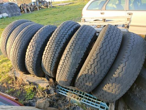 BSS pótkocsi ikerkerekek felnivel, 1000x20 és 1100x20 méretben