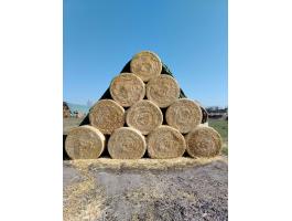Eladó 400 db szalmabála
