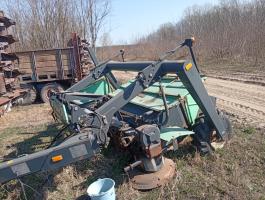 Eladó vontatott fűkasza