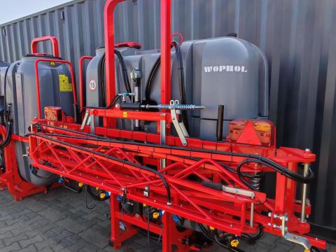 Woprol 1000 l / 15 m szántóföldi permetező