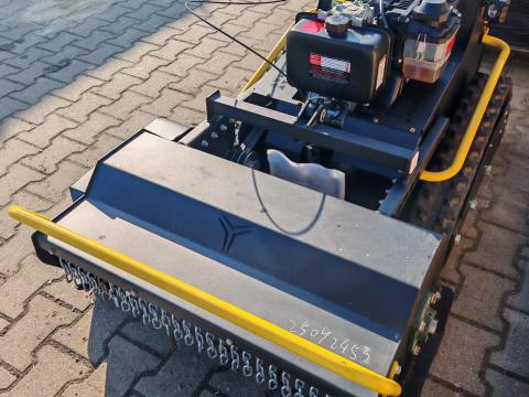 Mini önjáró mulcsozó RC-800 távirányítóval Mini önjáró mulcsozó RC-800 távirányítóval