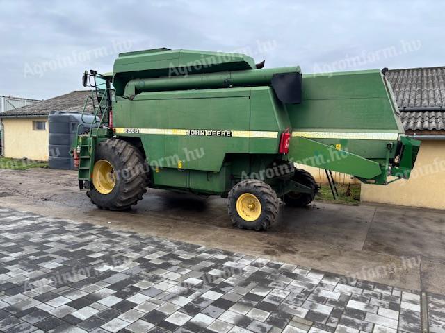 John Deere Z2266 kombájn eladó