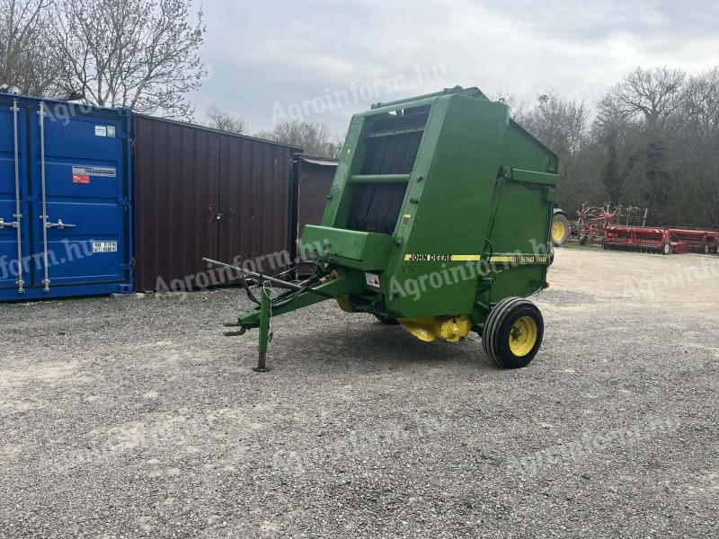 John Deere 550 körbálázó madzagkötéssel eladó