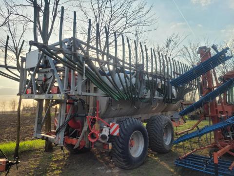 BRIRI Tartálykocsik