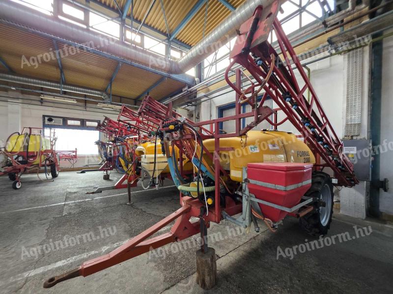Forrás 2000/18 vontatott permetező NÖVÉNYVÉDELMI VIZSGÁVAL