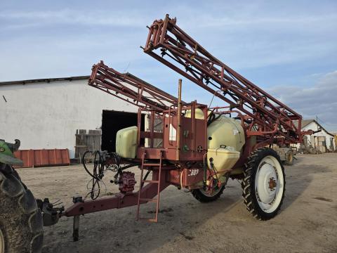 Hardi szántóföldi permetező eladó