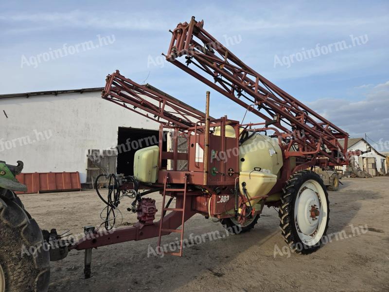 Hardi szántóföldi permetező eladó