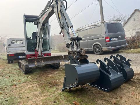Takeuchi TB219 minikotró 5 kanállal