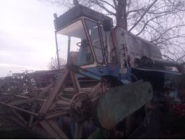 E-512 kombájn eladó