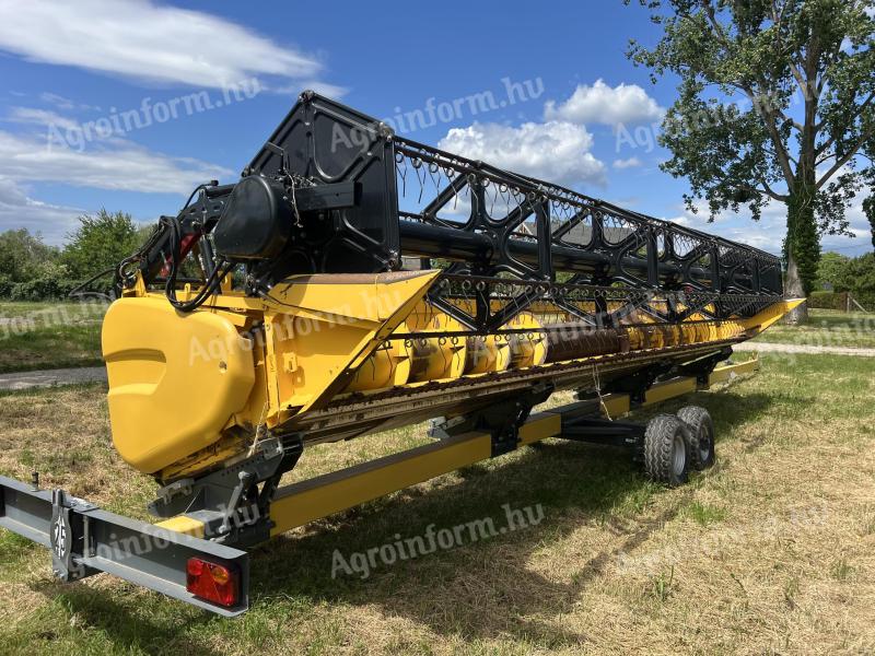 New Holland Varifeed 28 (8, 5m) vágóasztal (2020)