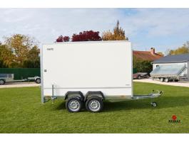 Új 2 tengelyes dobozos utánfutó (300x180x147cm) akciósan bruttó 1.790.000 Ft