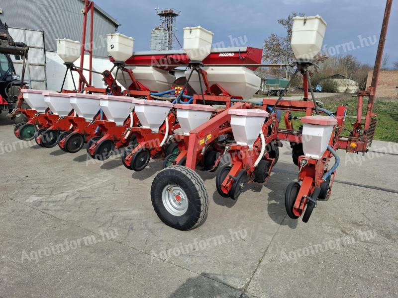 Kverneland Accord Optima 8 soros szemenkénti vetőgép eladó