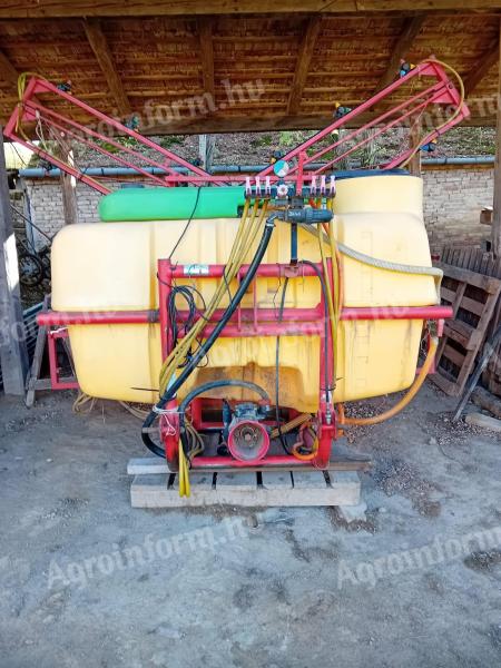 Szántóföldi permetező eladó