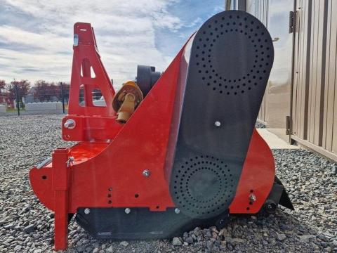 Új Becchio & Mandrile TL szárzúzó 100–160 cm munkaszélességgel Új Becchio & Mandrile TL szárzúzó 100–160 cm munkaszélességgel