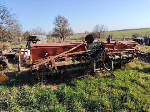 Hassia szemenkénti vezőgép