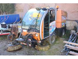 Utcaseprő gép - Bucher-Guyer,  CC2020 - állattartó telepre is