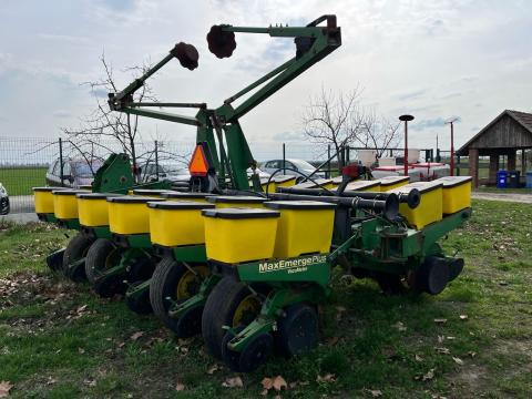 JOHN DEERE 1760 szemenként vetőgép