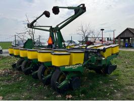 JOHN DEERE 1760 szemenként vetőgép