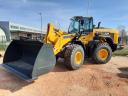 Komatsu WA320 homlokrakodó újszerű állapotban eladó