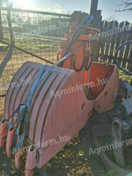 Csipkedő kanál eladó