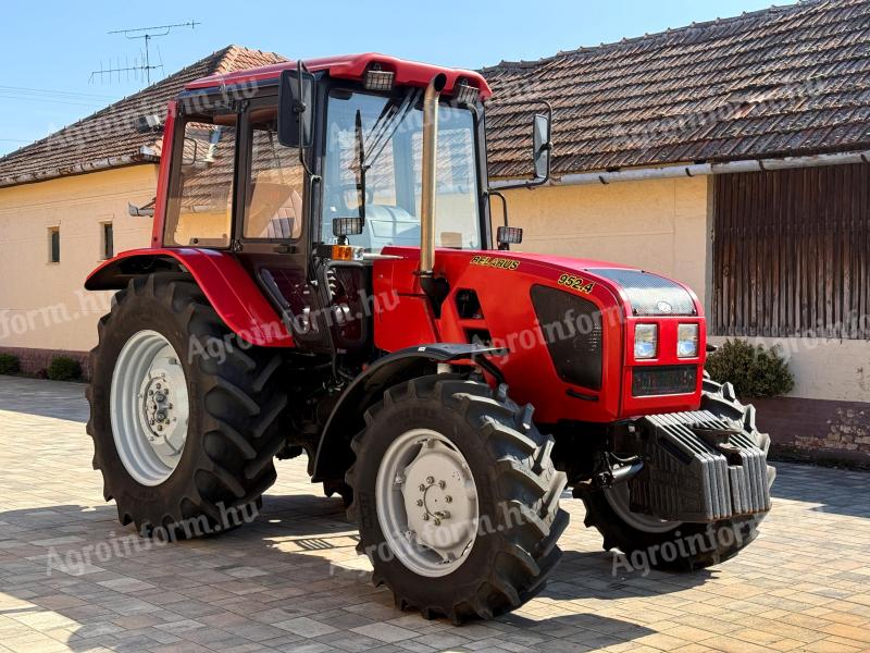 Belarus MTZ 952.4 traktor
