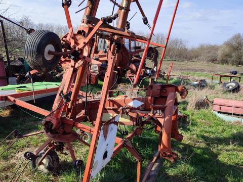 Kuhn 6301 rendkezelő eladó