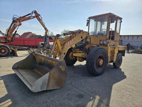 UN 053 homlokrakodó munkagép eladó UN 053 homlokrakodó munkagép eladó