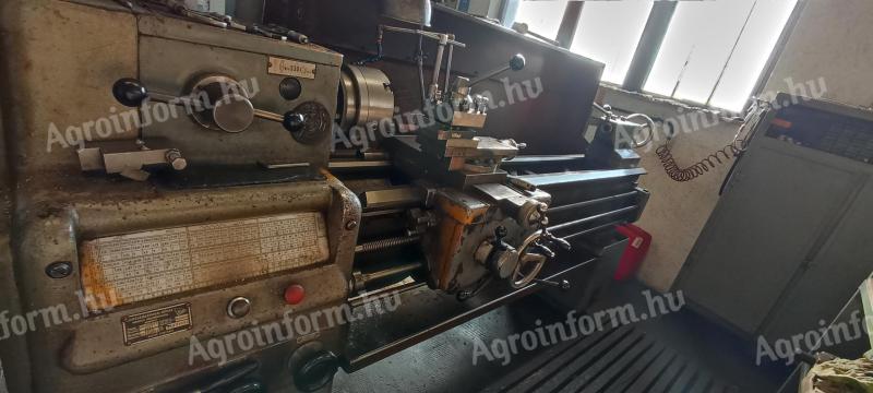 Esztergapad EU 400 / 1500 mm