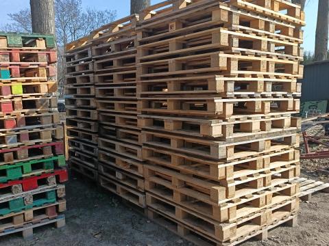 Eladó 1200x1200 rakodólap