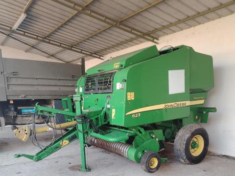 John Deere 623 MultiCrop bálázó 2014-es évjárat