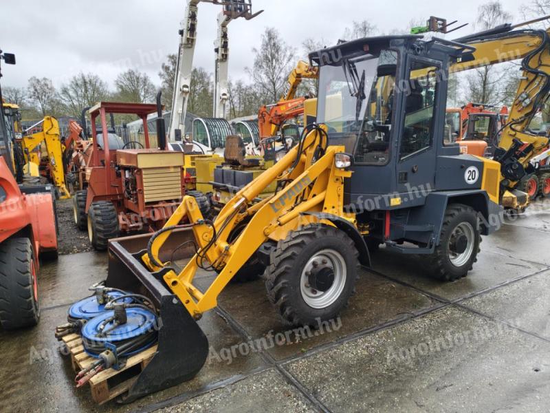 PAUS RL552 – kompakt gumikerekes homlokrakodó