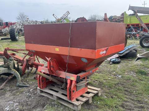 Kuhn műtrágyaszóró