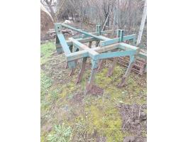 Eladó gruber, 9 késes, masszív vázzal