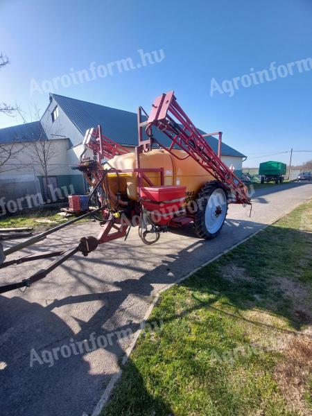 Forrás 3000/18 szántóföldi permetező eladó