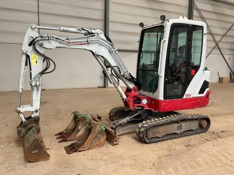 Takeuchi TB 225 / 2019 / 2.663 üzemóra / Lízing 20%-tól Takeuchi TB 225 / 2019 / 2.663 üzemóra / Lízing 20%-tól
