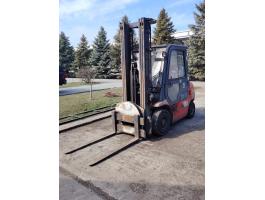 Toyota targonca 2,5 tonna teherbírású,  tripplex tornyos