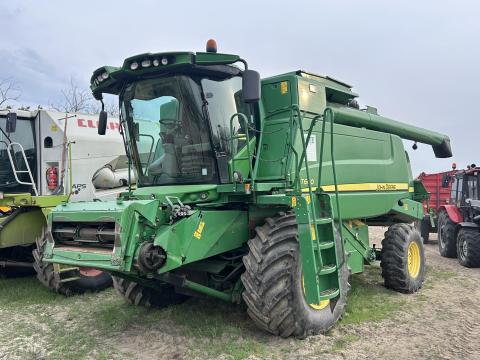 John Deere T660 kombájn