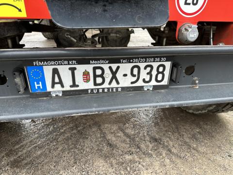 Furrier B18 forgózsámolyos 2-tengelyes mezőgazdasági pótkocsi,  jobb-ball billenthető