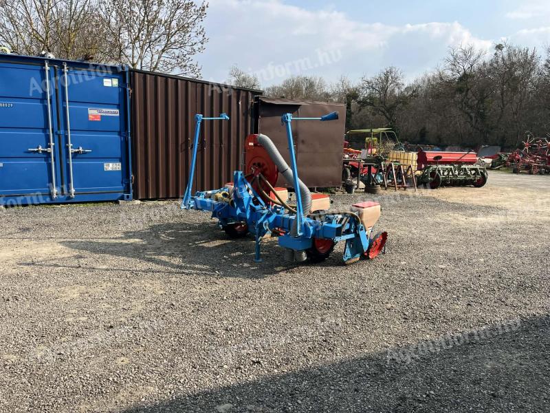 Monosem 4 soros szemenkénti vetőgép kukorica és napraforgó számára