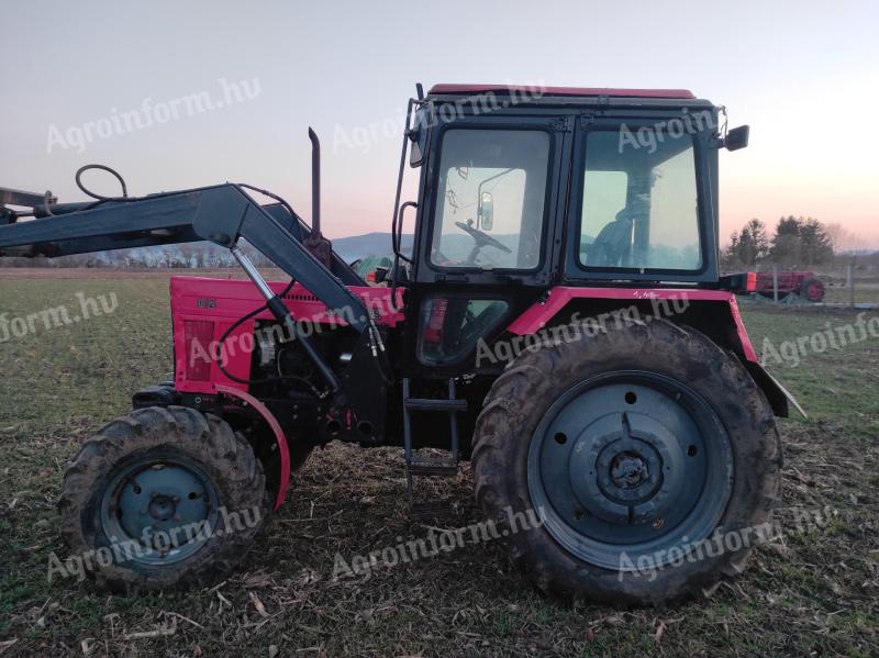 MTZ 82 homlokrakodóval jó állapotban eladó