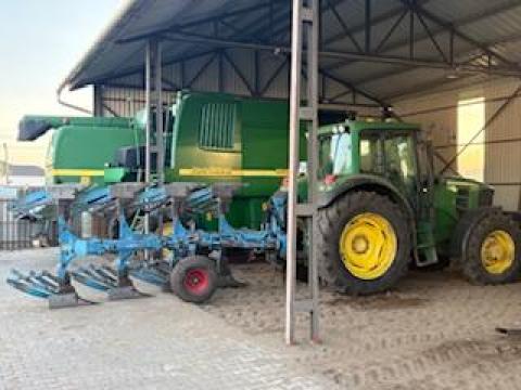 TRAKTOROS ÁLLÁS TRAKTOROS ÁLLÁS