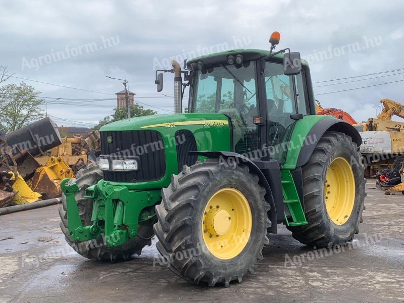John Deere 6820 traktor