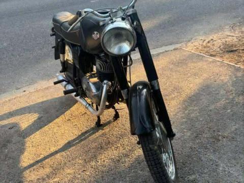 Pannónia 10-es bejáratós, 409 km-rel, szürke forgalmival eladó Pannónia 10-es bejáratós, 409 km-rel, szürke forgalmival eladó